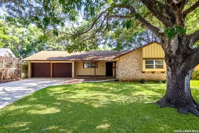 145 VALLEY OAK DR Schertz, TX 78154