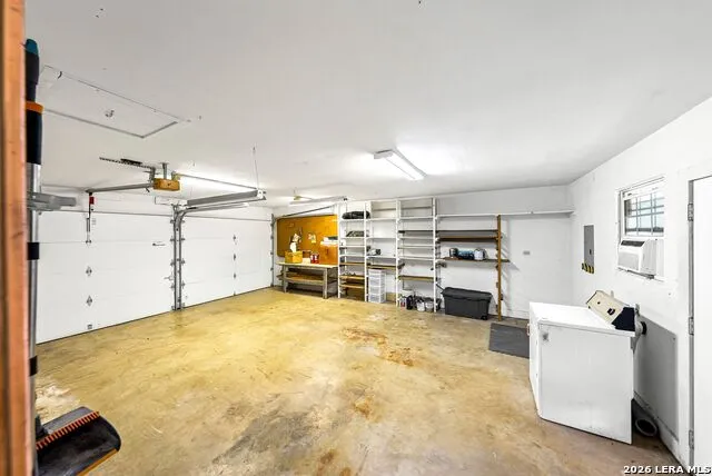 145 VALLEY OAK DR Schertz, TX 78154