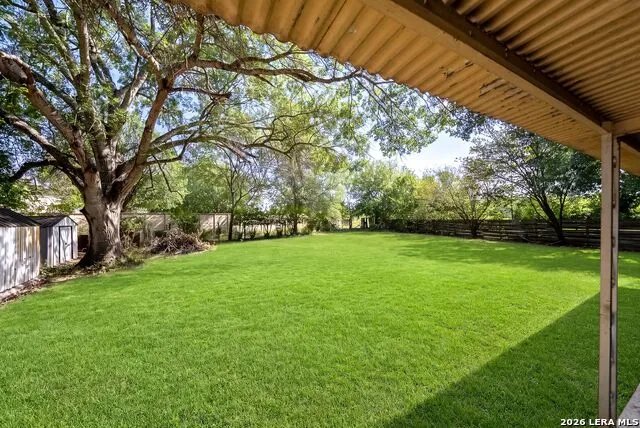 145 VALLEY OAK DR Schertz, TX 78154