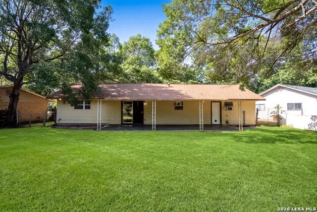 145 VALLEY OAK DR Schertz, TX 78154