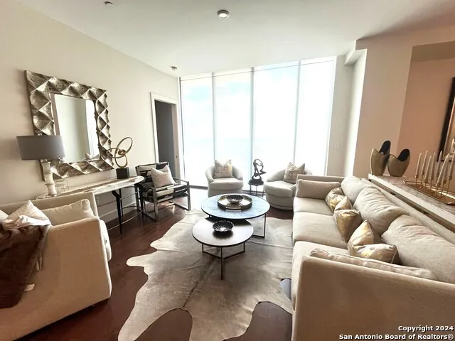610 E Market St Unit 3109 San Antonio, TX 78205
