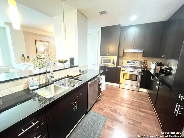 610 E Market St Unit 3109 San Antonio, TX 78205