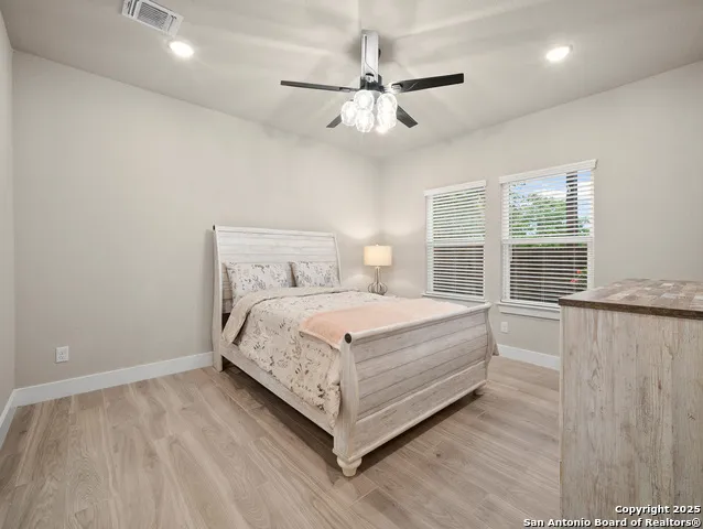 5338 Howard St San Antonio, TX 78212