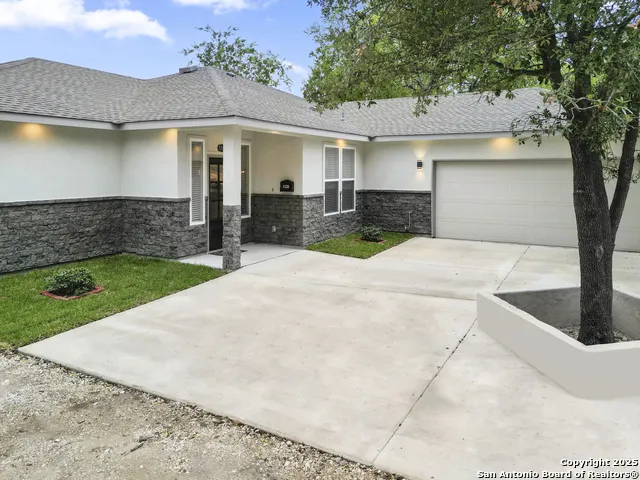 5338 Howard St San Antonio, TX 78212