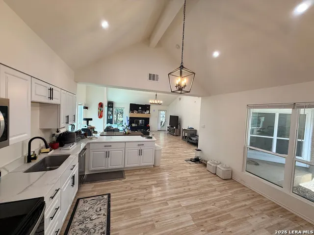 3020 MORNING TRL San Antonio, TX 78247