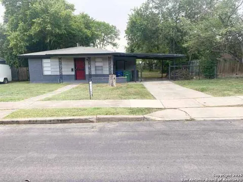 434 REXFORD DR