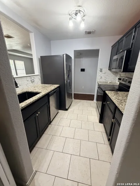 6131 LAKE VICTORIA ST San Antonio, TX 78222