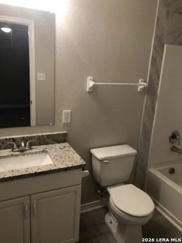 7806 KINGSBURY WOOD Unit 3 San Antonio, TX 78240