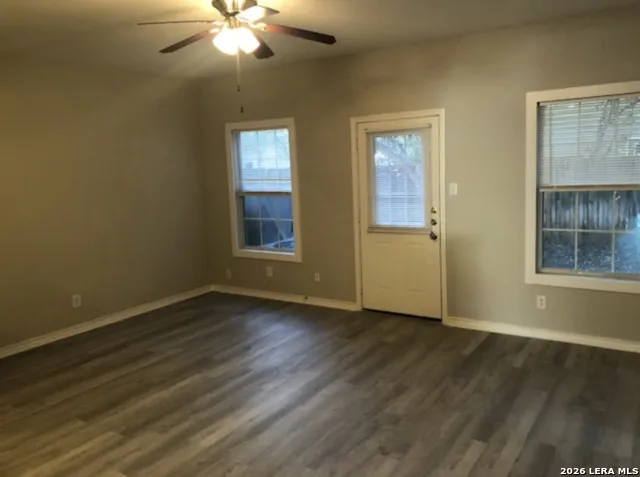 7806 KINGSBURY WOOD Unit 3 San Antonio, TX 78240