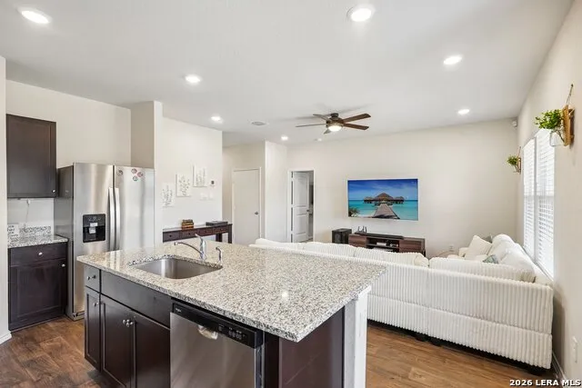 841 BAHIA PL Seguin, TX 78155