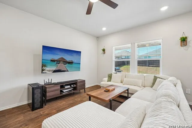 841 BAHIA PL Seguin, TX 78155