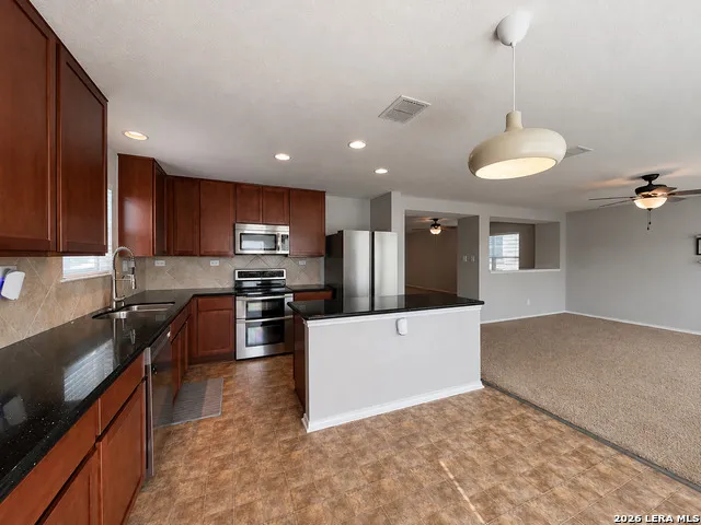 3522 Sunbird Bay San Antonio, TX 78245