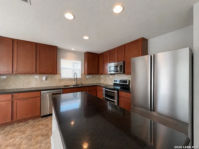 3522 Sunbird Bay San Antonio, TX 78245