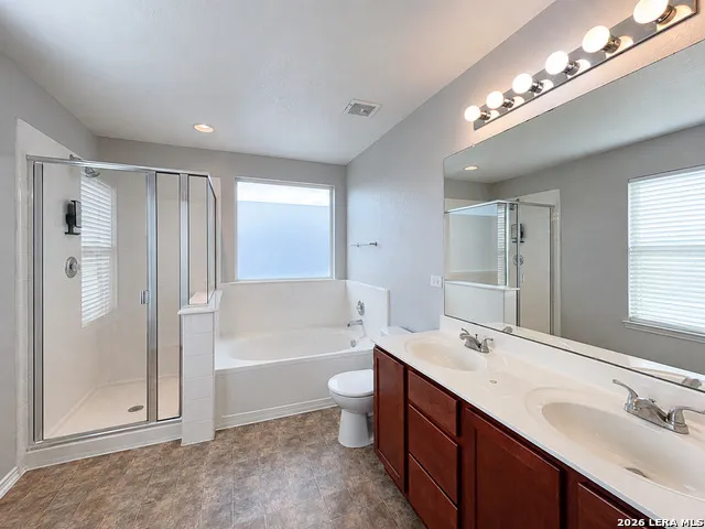 3522 Sunbird Bay San Antonio, TX 78245