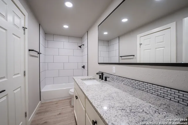 1225 Texas Oaks Unit B Spring Branch, TX 78070