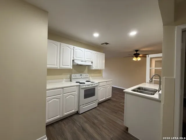 247 GREENHILL PASS San Antonio, TX 78213