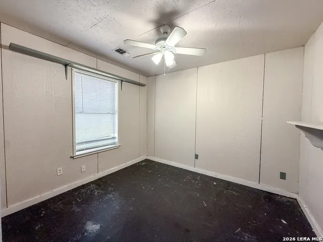 1185 Koehler Marion, TX 78124