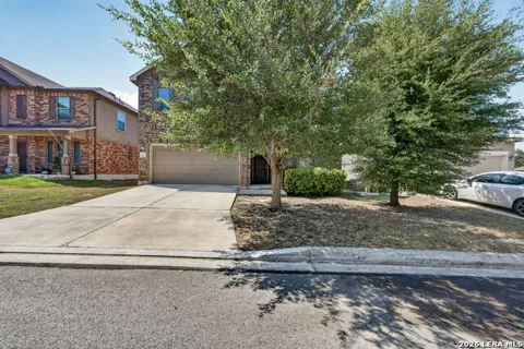 1407 Blue Jay Ct
