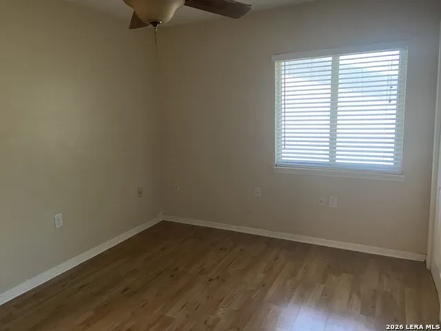 8558 Marathon Universal City, TX 78148