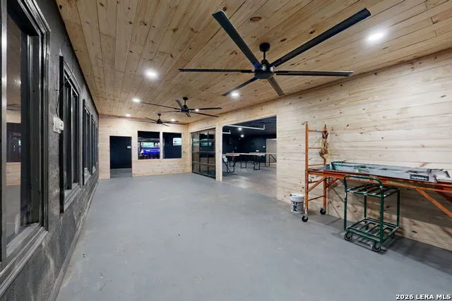 4946 Rigsby Ave San Antonio, TX 78222