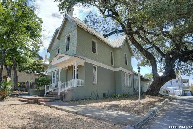 1818 San Pedro San Antonio, TX 78212