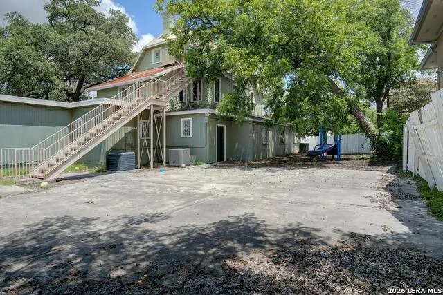 1818 San Pedro San Antonio, TX 78212