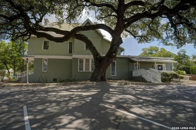1818 San Pedro San Antonio, TX 78212