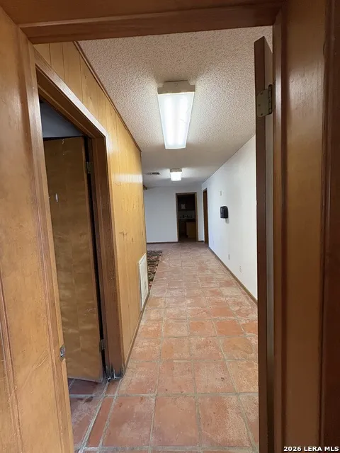 1500 Simmons Ave Jourdanton, TX 78026
