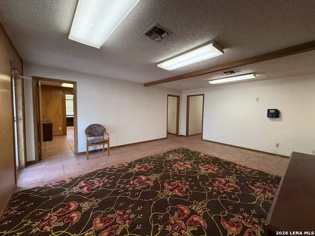 1500 Simmons Ave Jourdanton, TX 78026