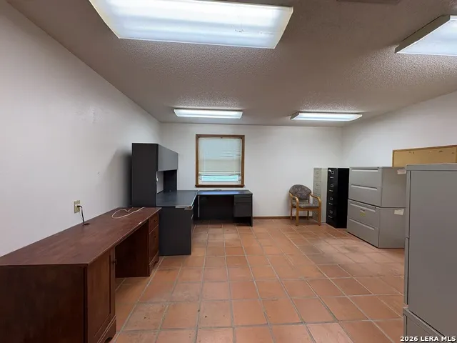 1500 Simmons Ave Jourdanton, TX 78026