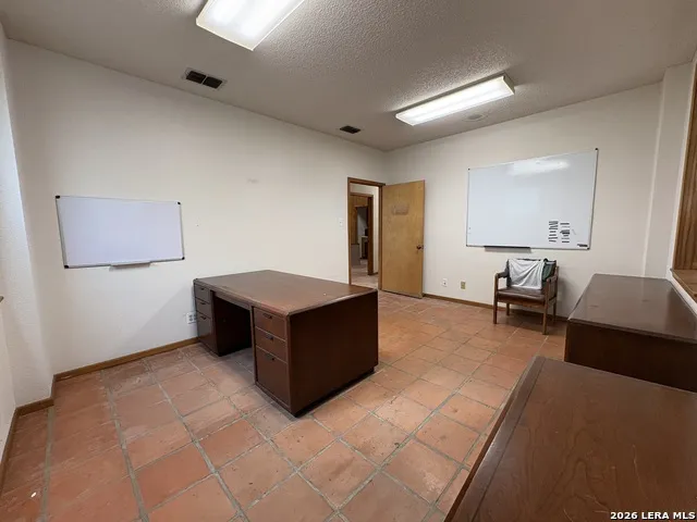 1500 Simmons Ave Jourdanton, TX 78026