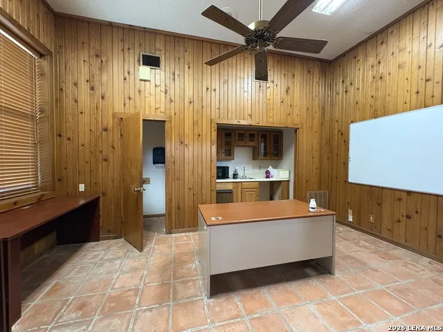 1500 Simmons Ave Jourdanton, TX 78026