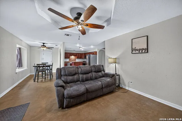 4044 W Fm 476 Poteet, TX 78065