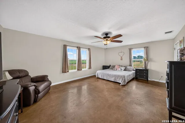 4044 W Fm 476 Poteet, TX 78065