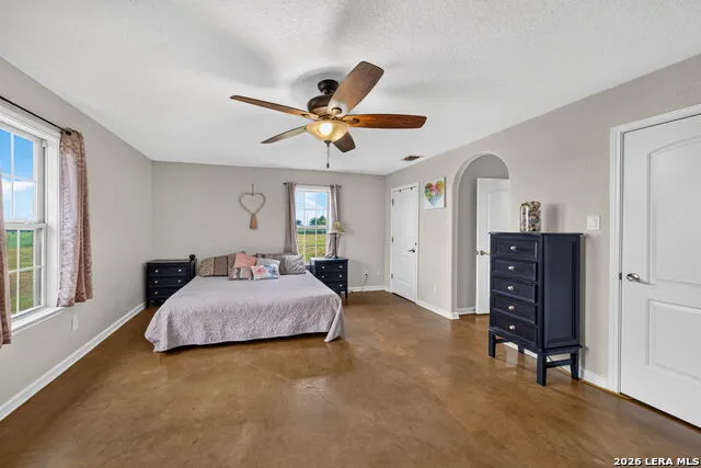 4044 W Fm 476 Poteet, TX 78065