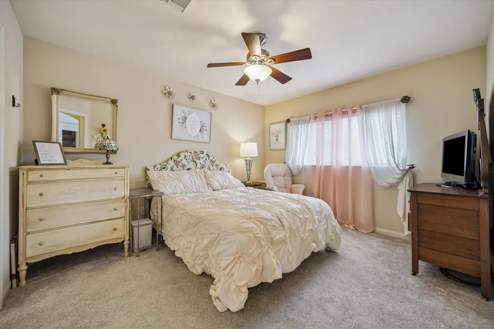 8824 Snowy Owl Loop Missouri City, TX 77459