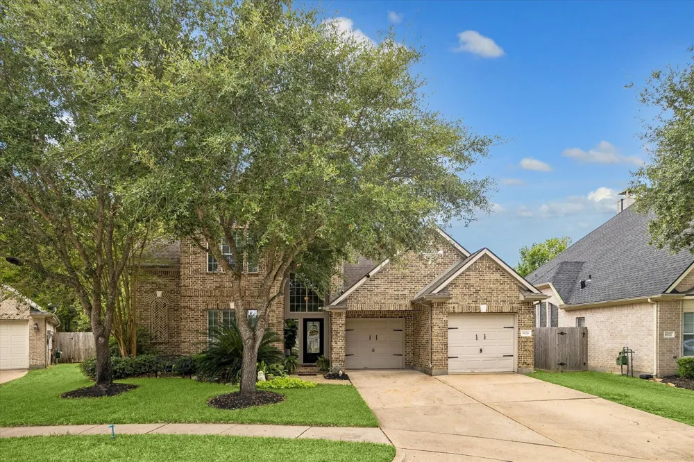 8824 Snowy Owl Loop Missouri City, TX 77459
