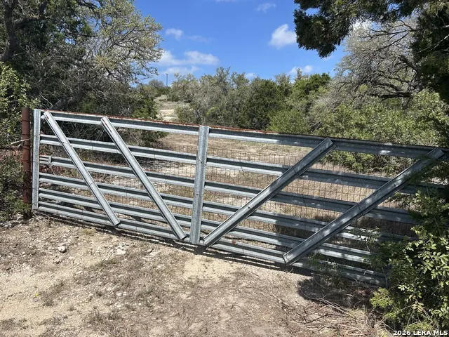 18810 Bandera Helotes, TX 78023