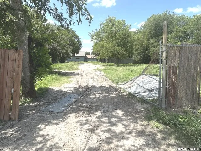 145 Tellez San Antonio, TX 78228