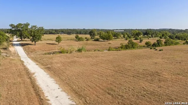 440 CHIMNEY VALLEY DR Blanco, TX 78606