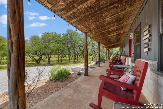 2631 us highway 281 Johnson City, TX 78636