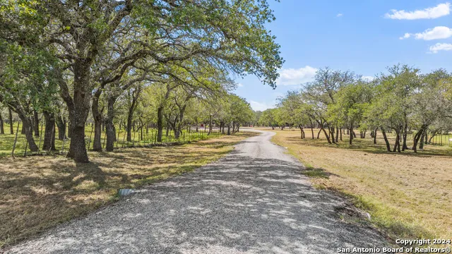 2631 us highway 281 Johnson City, TX 78636