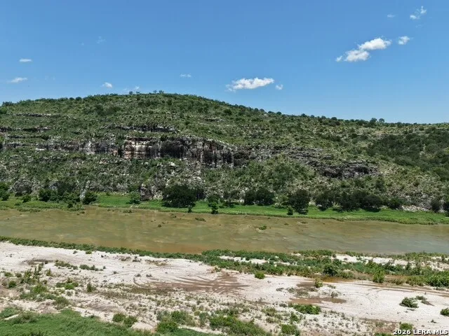 248 Persimmon Point Mason, TX 78624