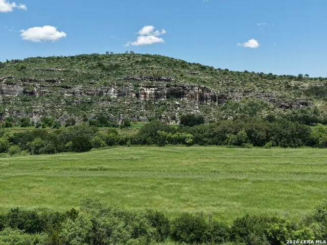 248 Persimmon Point Mason, TX 78624