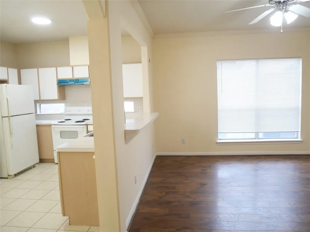 6289 Wilcrest Drive #7302 Houston, TX 77072
