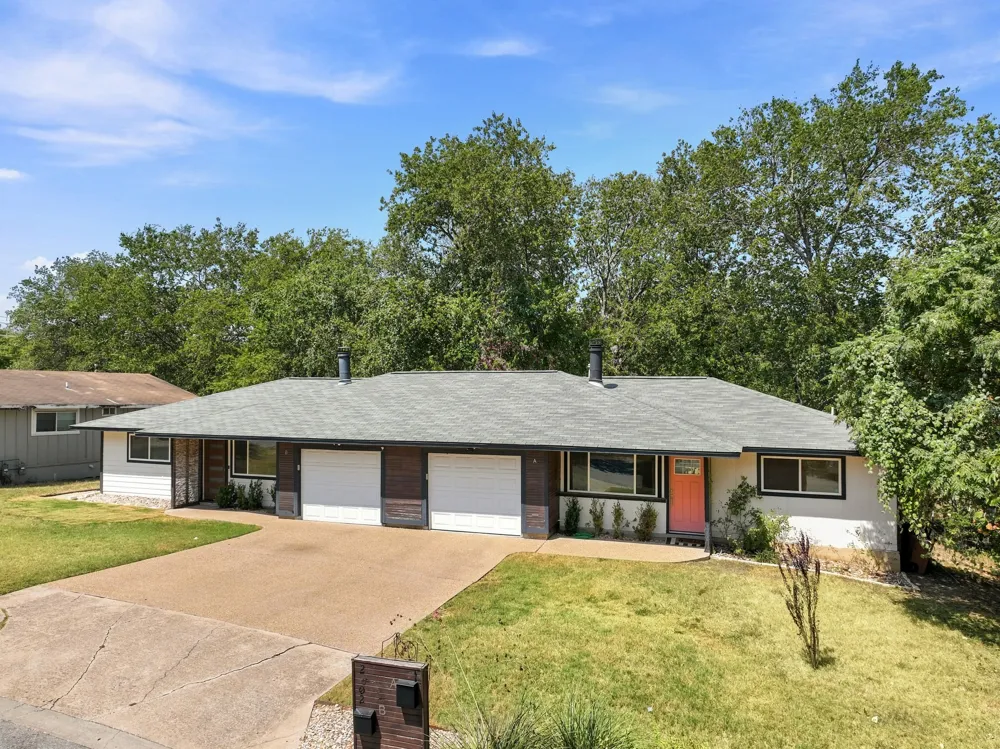 2802 Catalina Drive #B Austin, TX 78741