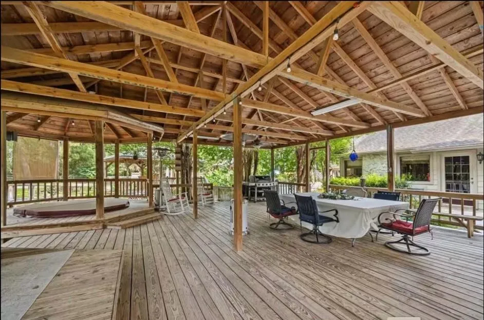 14111 Decker Drive Magnolia, TX 77355