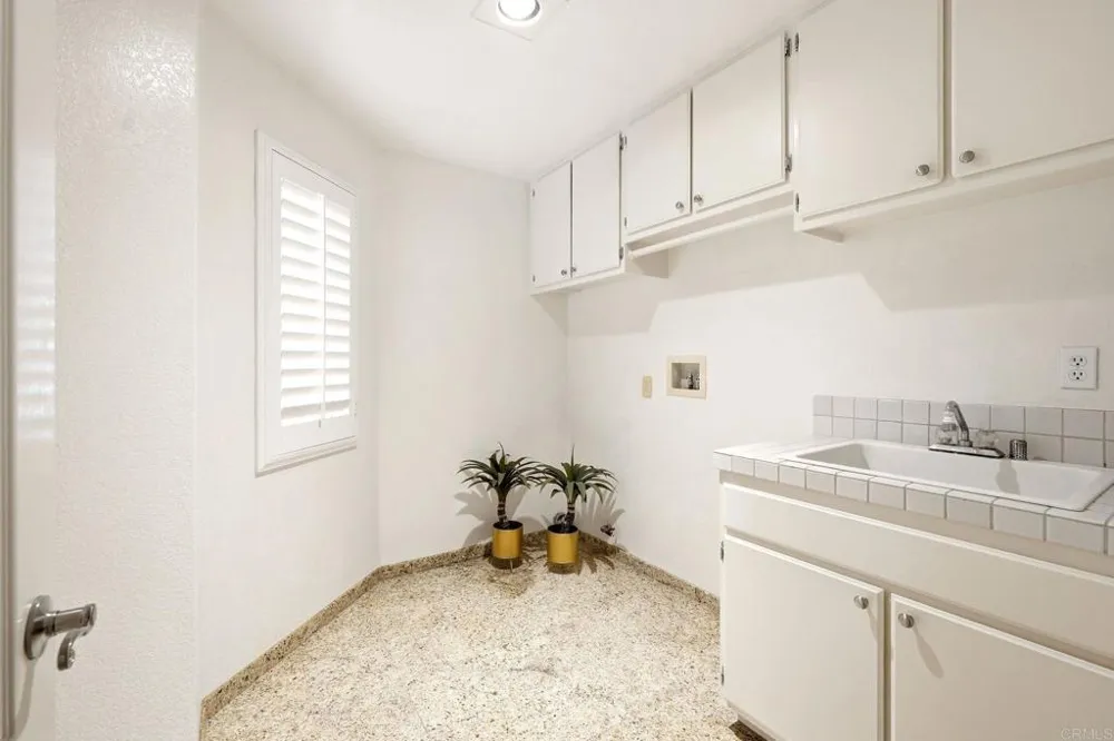 1712 Downs Street Oceanside, CA 92054