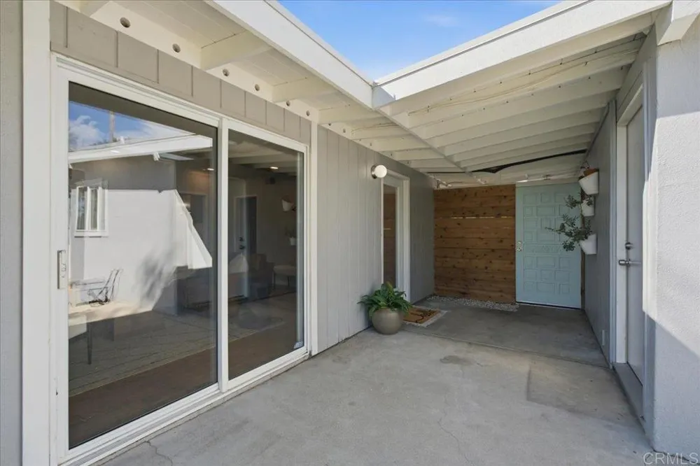 134 Santa Clara Drive Vista, CA 92083