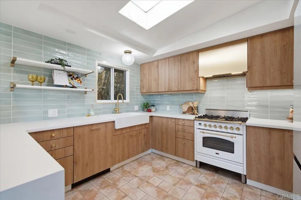 134 Santa Clara Drive Vista, CA 92083